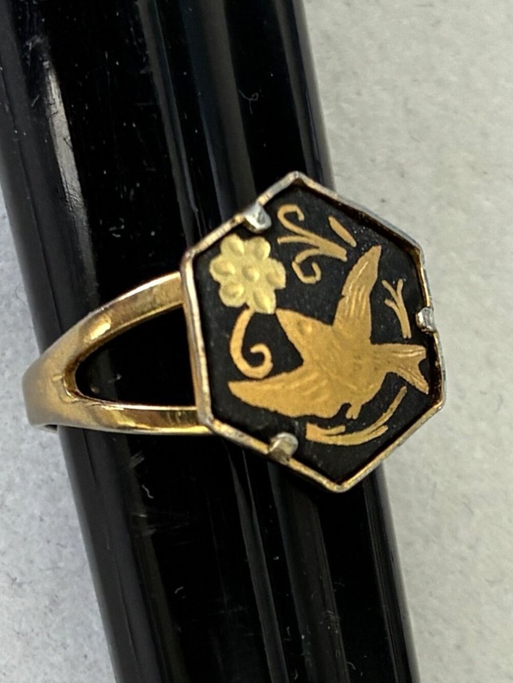 Toledo Gold Damascene Bird Ring - Vintage